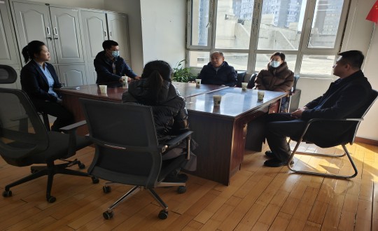 14.长春市绿园区政协副主席关爱民一行光临海洋之神物业金地梧桐华府视察工作_副本.jpg 14.长春市绿园区政协副主席关爱民一行光临海洋之神物业金地梧桐华府视察工作_副本.jpg